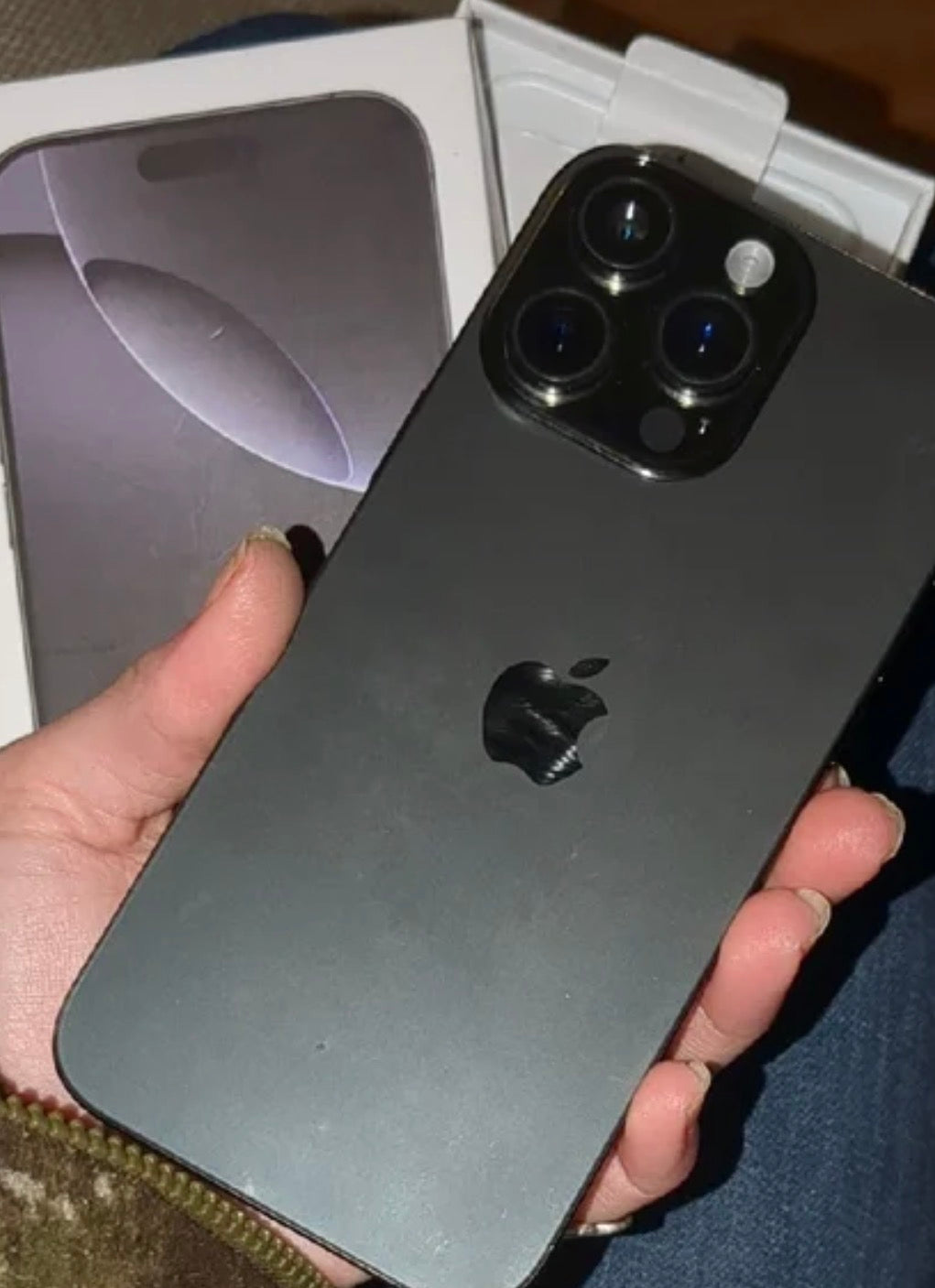 Apple Smartphone 16 pro max Black